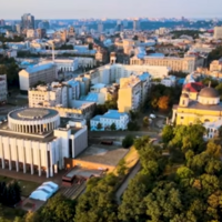 В проєкті "Нескорені міста України"  загальнонацiональний телеканал запустив  саме про "Київ нескорений"