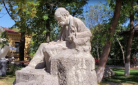 Monument to Taras Shevchenko on Andriivskyi Descent