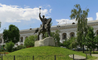 Пам'ятник Петрові Сагайдачному